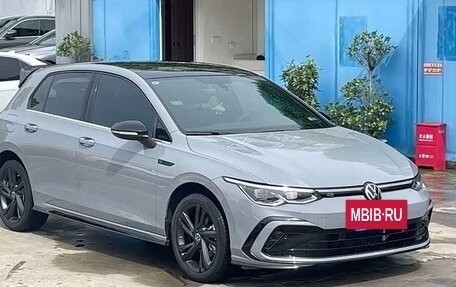 Volkswagen Golf VIII, 2023 год, 2 000 000 рублей, 5 фотография
