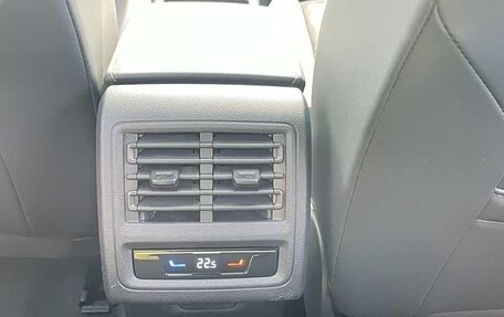 Volkswagen Golf VIII, 2023 год, 2 000 000 рублей, 17 фотография