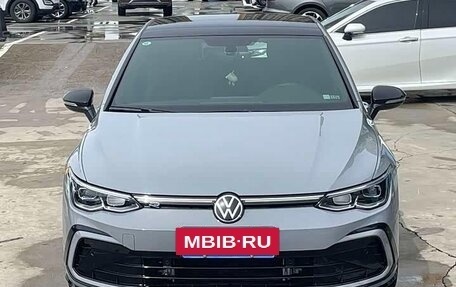 Volkswagen Golf VIII, 2023 год, 2 000 000 рублей, 11 фотография