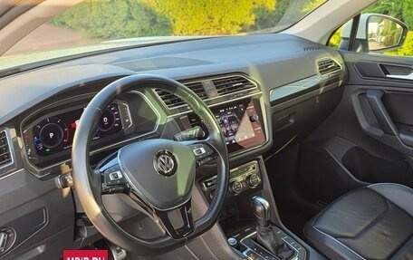 Volkswagen Tiguan II, 2019 год, 3 600 000 рублей, 9 фотография