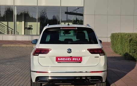 Volkswagen Tiguan II, 2019 год, 3 600 000 рублей, 7 фотография