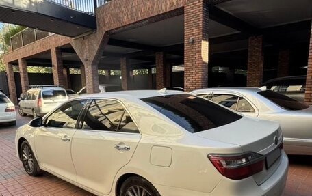 Toyota Camry, 2016 год, 1 570 000 рублей, 3 фотография