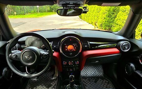 MINI Hatch, 2021 год, 2 600 000 рублей, 5 фотография