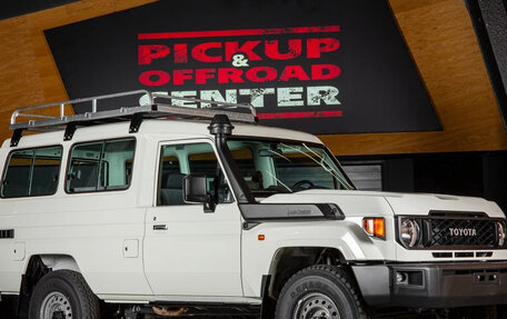 Toyota Land Cruiser 70, 2025 год, 9 900 000 рублей, 1 фотография