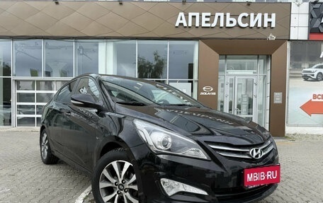 Hyundai Solaris II рестайлинг, 2015 год, 1 096 500 рублей, 1 фотография