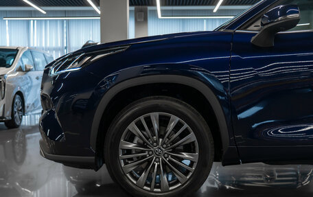 Toyota Highlander, 2026 год, 5 585 000 рублей, 26 фотография