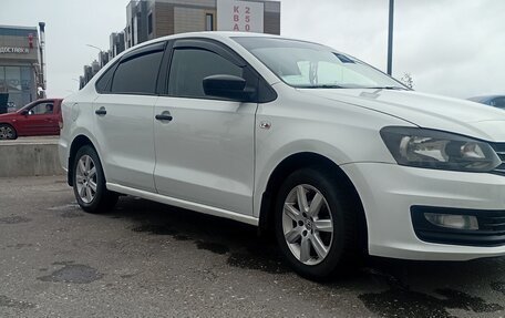 Volkswagen Polo VI (EU Market), 2018 год, 560 000 рублей, 2 фотография