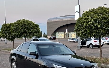 BMW 5 серия, 2004 год, 700 000 рублей, 3 фотография