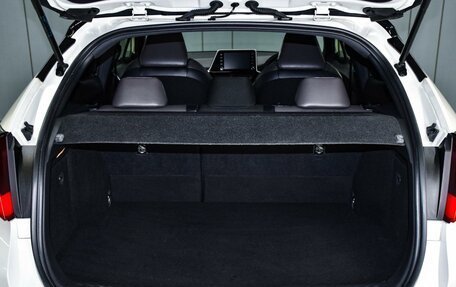 Toyota C-HR I рестайлинг, 2020 год, 2 250 000 рублей, 28 фотография