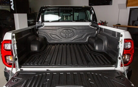 Toyota Hilux VIII, 2025 год, 8 798 000 рублей, 18 фотография