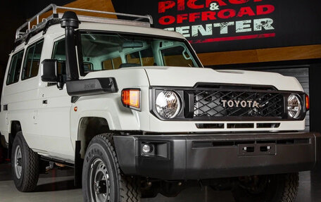 Toyota Land Cruiser 70, 2025 год, 9 900 000 рублей, 2 фотография