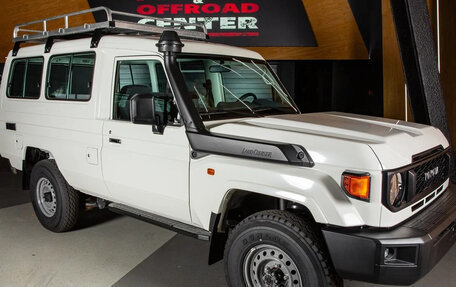 Toyota Land Cruiser 70, 2025 год, 9 900 000 рублей, 3 фотография