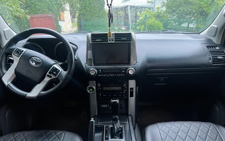 Toyota Land Cruiser Prado 150 рестайлинг 2, 2012 год, 2 500 000 рублей, 7 фотография