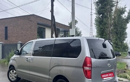 Hyundai Grand Starex Grand Starex I рестайлинг 2, 2019 год, 2 800 000 рублей, 7 фотография