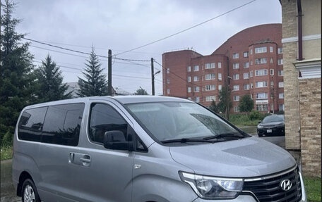 Hyundai Grand Starex Grand Starex I рестайлинг 2, 2019 год, 2 800 000 рублей, 3 фотография
