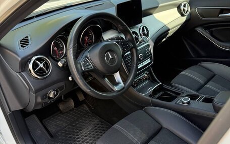 Mercedes-Benz GLA, 2019 год, 2 490 000 рублей, 3 фотография