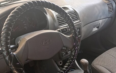 Hyundai Accent II, 2004 год, 185 000 рублей, 6 фотография