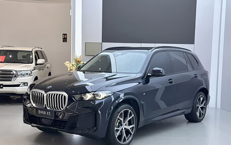 BMW X5, 2024 год, 8 900 757 рублей, 2 фотография