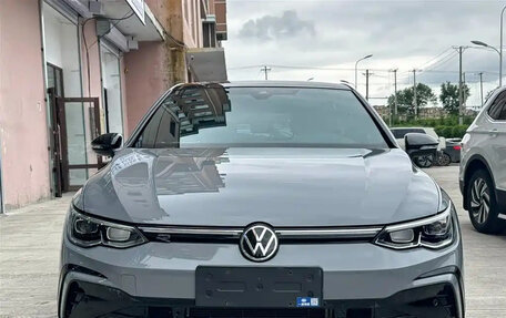 Volkswagen Golf VIII, 2022 год, 2 200 000 рублей, 2 фотография
