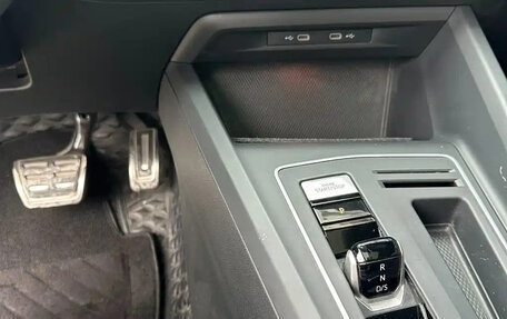Volkswagen Golf VIII, 2022 год, 2 200 000 рублей, 14 фотография