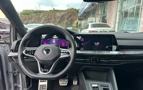 Volkswagen Golf VIII, 2022 год, 2 200 000 рублей, 8 фотография