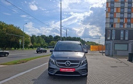 Mercedes-Benz V-Класс, 2020 год, 4 500 000 рублей, 2 фотография