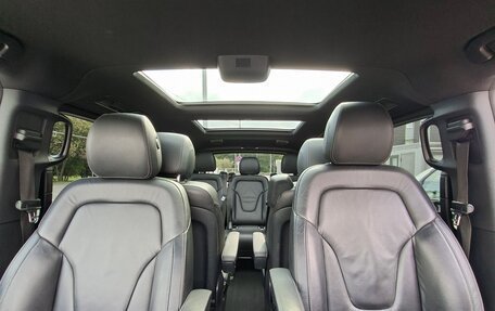 Mercedes-Benz V-Класс, 2020 год, 4 500 000 рублей, 17 фотография