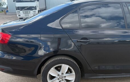 Volkswagen Jetta VI, 2015 год, 800 000 рублей, 4 фотография