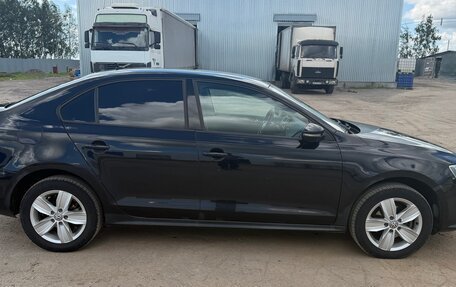 Volkswagen Jetta VI, 2015 год, 800 000 рублей, 5 фотография