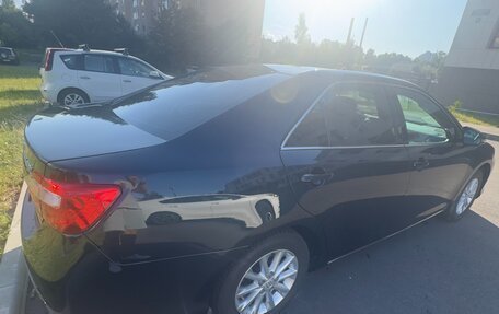 Toyota Camry, 2014 год, 1 990 000 рублей, 3 фотография