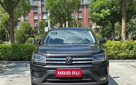 Volkswagen Tharu, 2023 год, 1 950 000 рублей, 2 фотография