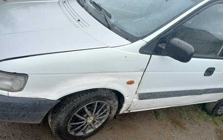 Mitsubishi Space Runner II, 1996 год, 60 000 рублей, 1 фотография