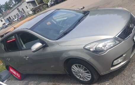 KIA cee'd I рестайлинг, 2010 год, 585 000 рублей, 1 фотография