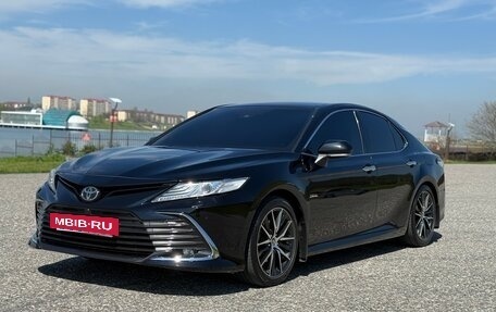 Toyota Camry, 2020 год, 2 680 000 рублей, 10 фотография