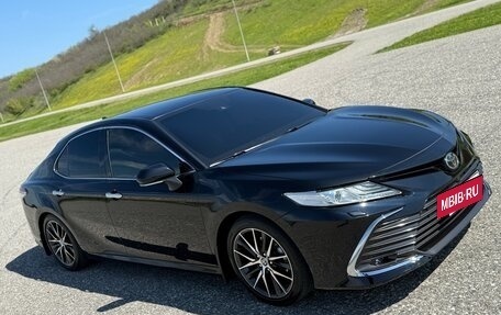 Toyota Camry, 2020 год, 2 680 000 рублей, 2 фотография