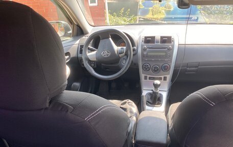 Toyota Corolla, 2012 год, 900 000 рублей, 3 фотография