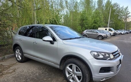 Volkswagen Touareg III, 2011 год, 1 440 000 рублей, 3 фотография