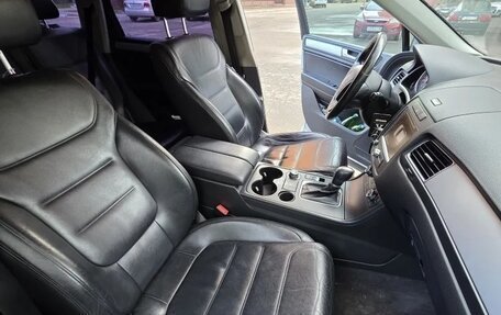 Volkswagen Touareg III, 2011 год, 1 440 000 рублей, 12 фотография