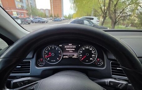 Volkswagen Touareg III, 2011 год, 1 440 000 рублей, 10 фотография