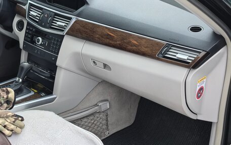Mercedes-Benz E-Класс, 2009 год, 1 350 000 рублей, 10 фотография