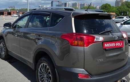 Toyota RAV4, 2013 год, 1 650 000 рублей, 6 фотография