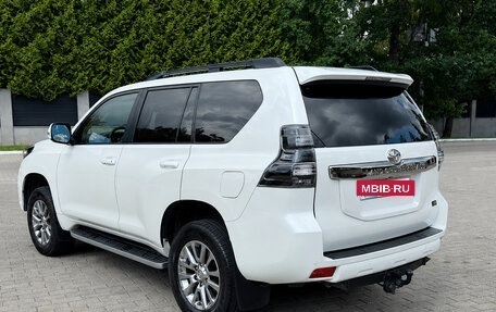 Toyota Land Cruiser Prado 150 рестайлинг 2, 2016 год, 4 000 000 рублей, 5 фотография