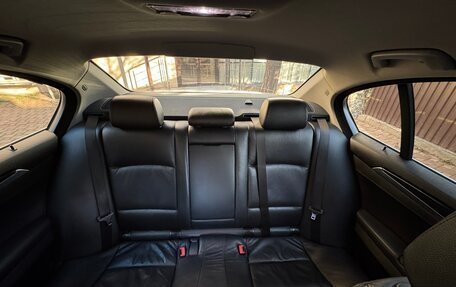 BMW 5 серия, 2013 год, 2 000 000 рублей, 10 фотография