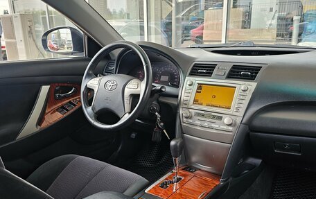 Toyota Camry, 2010 год, 849 000 рублей, 5 фотография