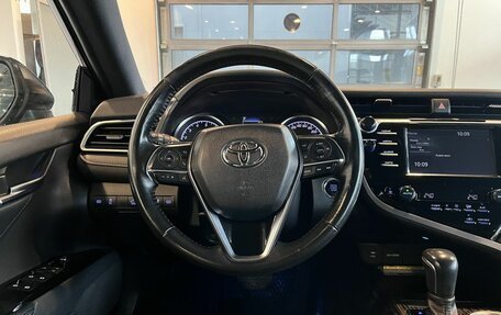 Toyota Camry, 2019 год, 2 795 000 рублей, 10 фотография