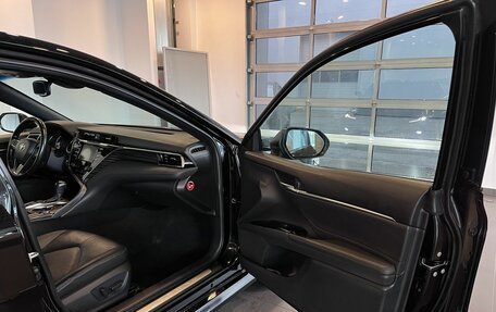 Toyota Camry, 2019 год, 2 795 000 рублей, 24 фотография