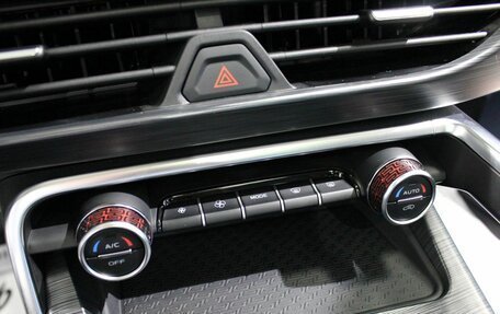Geely Tugella FY11, 2020 год, 2 095 000 рублей, 20 фотография