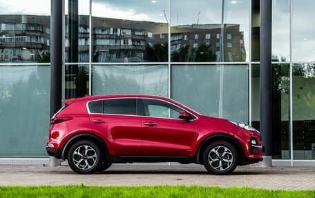KIA Sportage IV рестайлинг, 2020 год, 2 640 000 рублей, 8 фотография