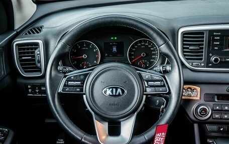 KIA Sportage IV рестайлинг, 2020 год, 2 640 000 рублей, 17 фотография