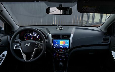 Hyundai Solaris II рестайлинг, 2015 год, 990 000 рублей, 9 фотография